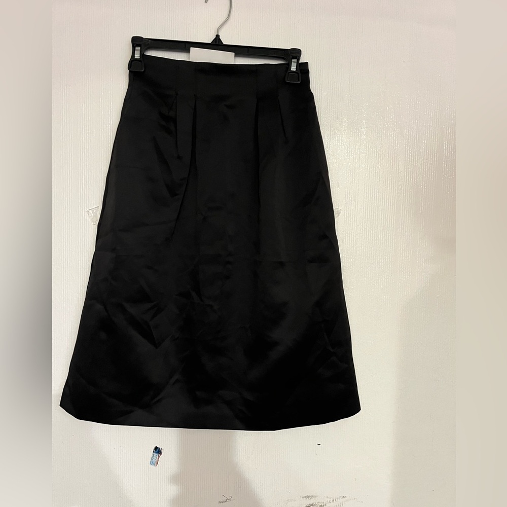 H&M Classic Black A-Line Skirt